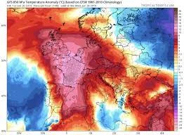 Video: Nắng nóng kinh hoàng dự báo cho năm 2050 đang diễn ra