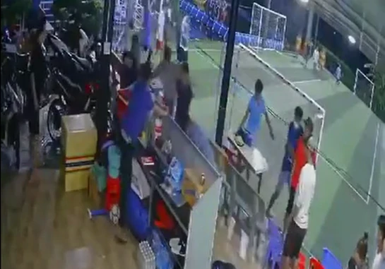 Nam thanh niên bị truy sát kinh hoàng vì bị cho là... “nhìn đểu”