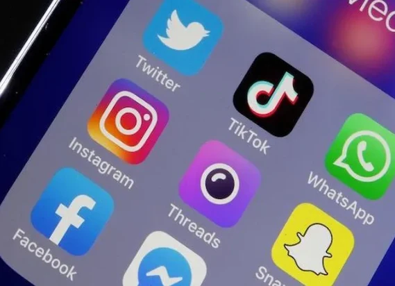 Video: Các nền tảng xã hội tăng cường “tường lửa” 