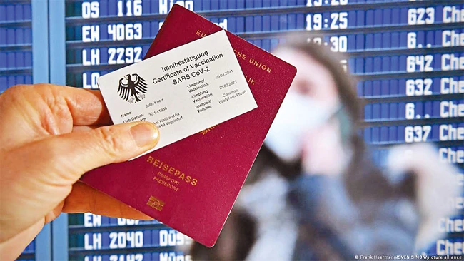 Video: Đi du lịch nước ngoài, hộ chiếu vắc-xin Việt Nam được dùng thế nào?