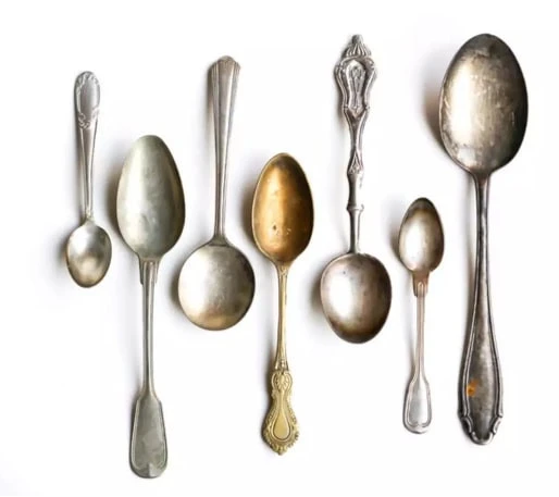 Video: Phát hiện hơn 60 chiếc thìa kim loại đủ kích cỡ trong dạ dày