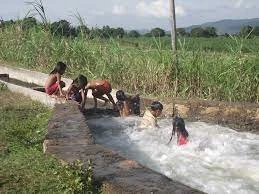 Đuối nước ở trẻ em: Hiểm họa từ ao làng, sông suối