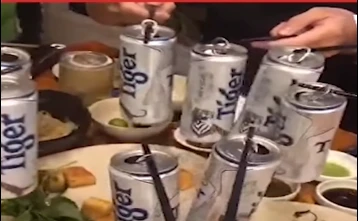 Video: Cười ngất với 1001 kiểu rước đèn Trung thu