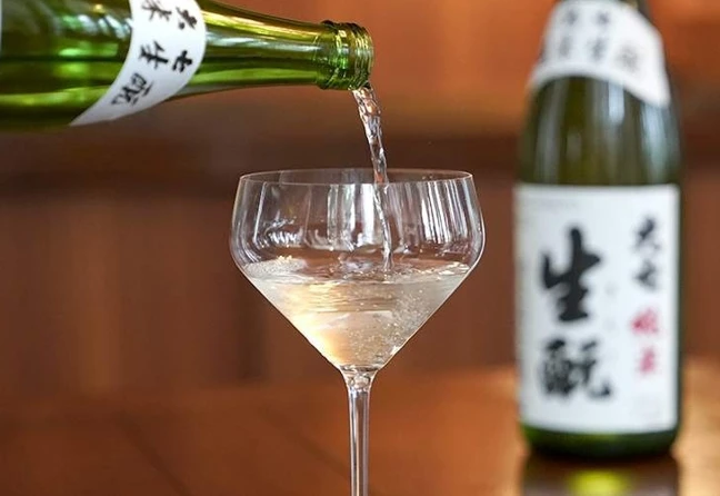 Video: Bất ngờ lý do Nhật Bản khuyến khích giới trẻ uống nhiều rượu hơn