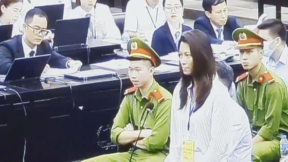 Nữ Tổng Giám đốc khai gì về món tiền 2,8 triệu USD chạy án?