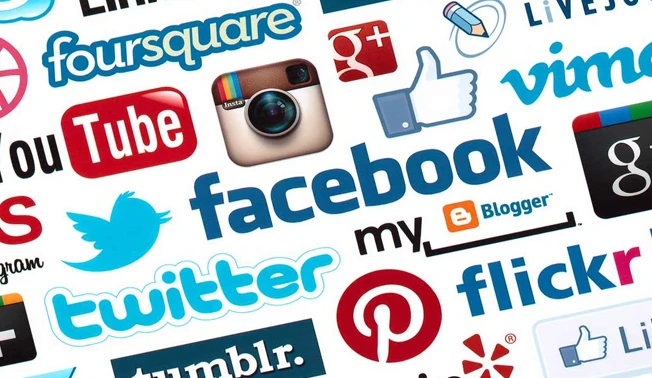 Không phải Facebook, đây mới là những mạng xã hội đầu tiên