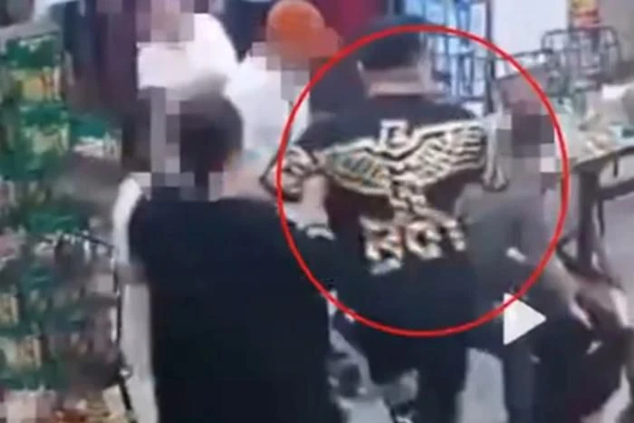 Video: Công ty thời trang bị tẩy chay vì tội phạm mặc áo của hãng