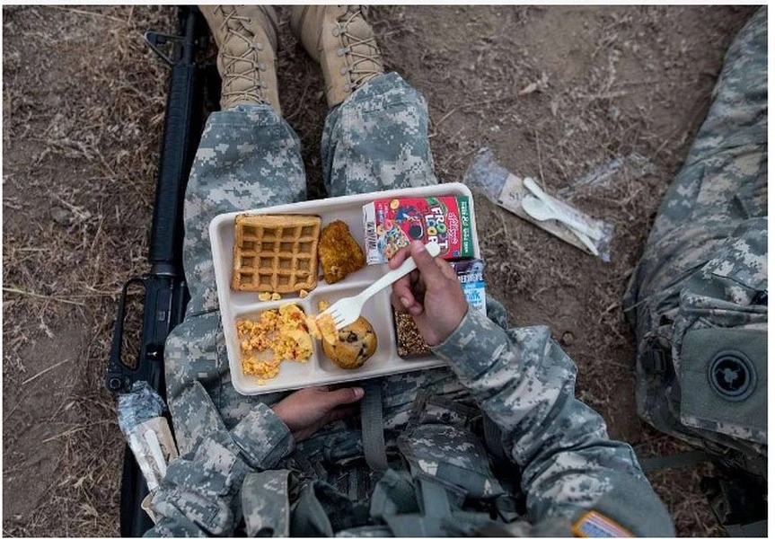 Có gì trong khẩu phần ăn dã chiến của binh sĩ trên thế giới?