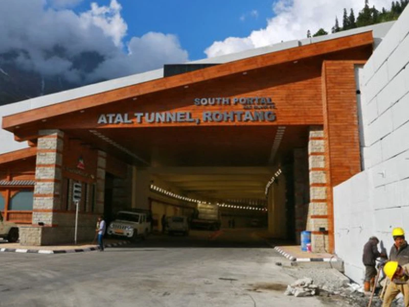 Video: Mục sở thị đường hầm cao tốc dài nhất thế giới