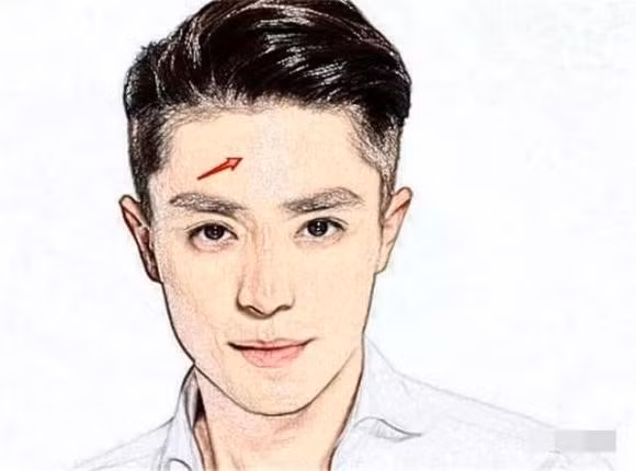  3. Người đàn ông có vầng trán đầy đặn và mạnh mẽ. Ở một khuôn mặt đẹp, trán là phần phía trên của trán chiếm tỷ lệ lớn. Trán là cung của sự nghiệp chính thức, tượng trưng cho khả năng suy nghĩ và sự chu đáo khi làm việc.