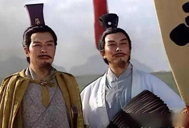 Cho đến lúc chết, Gia Cát Lượng vẫn nghĩ rằng, sự suy vong của Thục Hán là do trời không phù hộ, mà không nhớ đến ý nghĩa sâu xa trong câu nói &quot;phụng sự như cha&quot; của Lưu Bị. (Ảnh: Sohu)