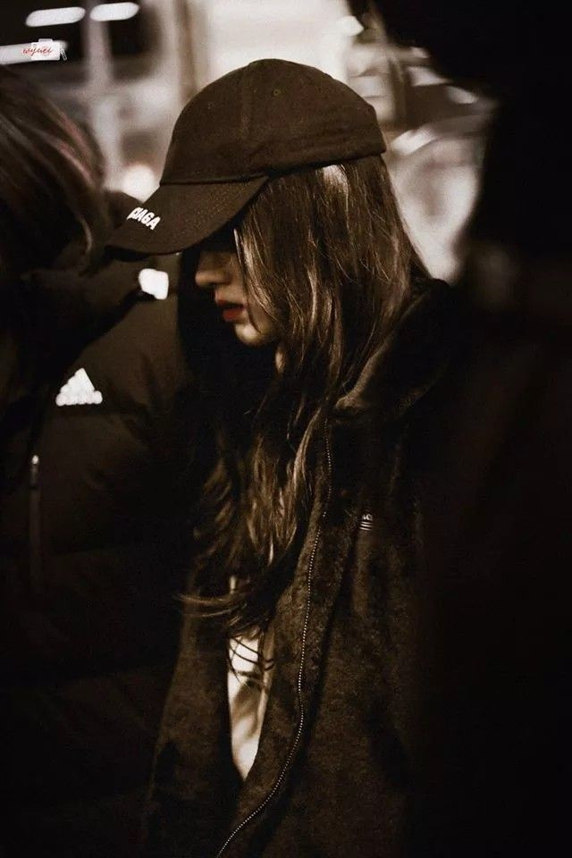 Những người EQ thấp thường bộc lộ rõ những hành vi, lời nói khiến người khác khó chịu.