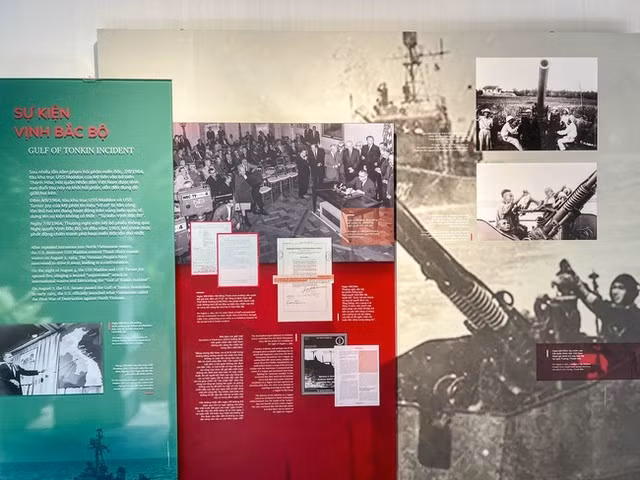 Triển lãm với những thước phim lịch sử quý (Ảnh Bộ Văn hóa, Thể thao &amp; Du lịch)