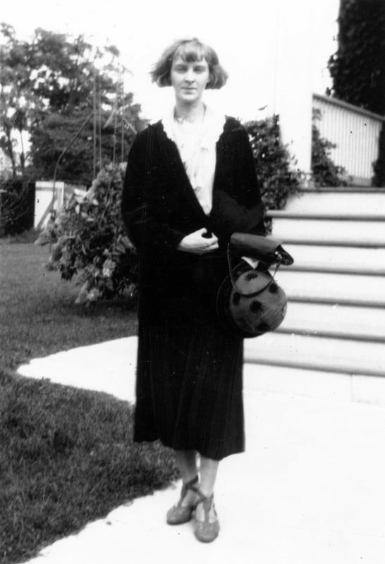 Sinh năm 1902 tại Milwaukee, bang Wisconsin (Mỹ) với tên nhũ danh là Mildred Fish, nữ điệp viên huyền thoại này sau đó theo chồng là Arvid Harnack về Đức sống. Ảnh: CBC.