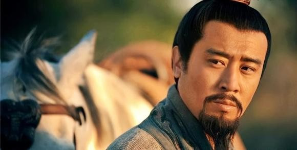 Dân gian xưa có câu: "Người có ba tướng, không giàu cũng thịnh" ngụ ý rằng, chỉ cần sở hữu ba đặc điểm về tướng mạo này, dù không trở nên phú quý rực rỡ thì cuộc sống cũng sẽ thuận lợi, hanh thông (Ảnh minh họa)