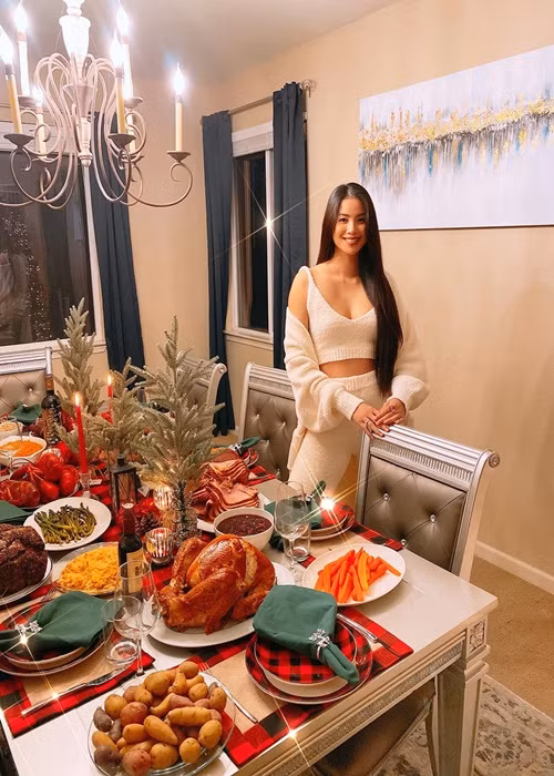 Nàng hậu chuẩn bị những bữa tiệc thịnh soạn vào các dịp lễ, Tết.