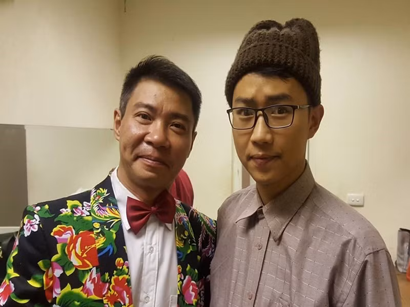 Minh Tít chia sẻ trên Saostar, anh thần tượng NSND Công Lý khi còn học cấp 2, cấp 3. Sau khi tốt nghiệp, anh được phân về đoàn của nghệ sĩ Công Lý tại Nhà hát kịch Hà Nội. Ảnh: Tổ Quốc.