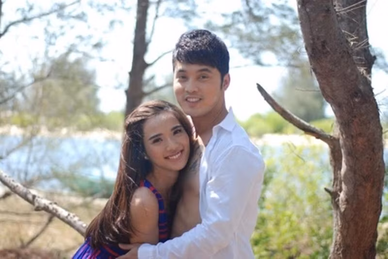 Kim Cương từng bị fan của Ưng Hoàng Phúc chỉ trích chuyện hẹn hò. Ảnh: Dân Việt.