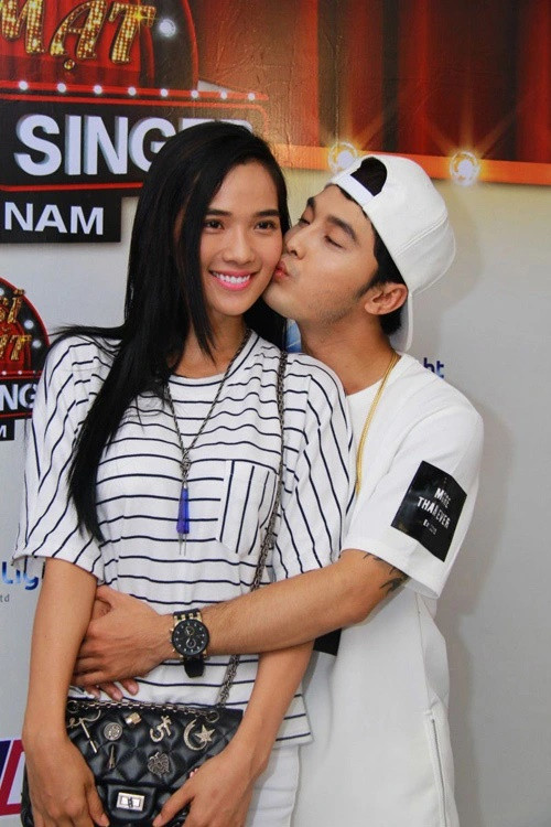 Thời điểm quen Kim Cương, Ưng Hoàng Phúc đối mặt với bệnh thoát vị đĩa đệm, phá sản. Ảnh: Dân Việt.