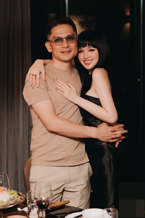 Một số khán giả không khỏi thắc mắc hôn nhân của Tâm Tít và doanh nhân Ngọc Thành hiện tại ra sao. Ảnh: FB Tâm Tít.