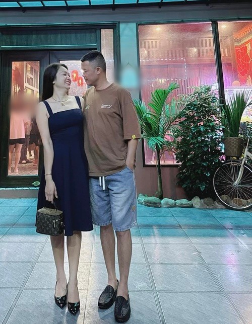 Hiệp Gà chia sẻ trên Vietnamnet, người yêu khéo léo và dễ gần. Cả hai đều từng ly hôn và có con riêng. Ảnh: FB Hiệp Gà.