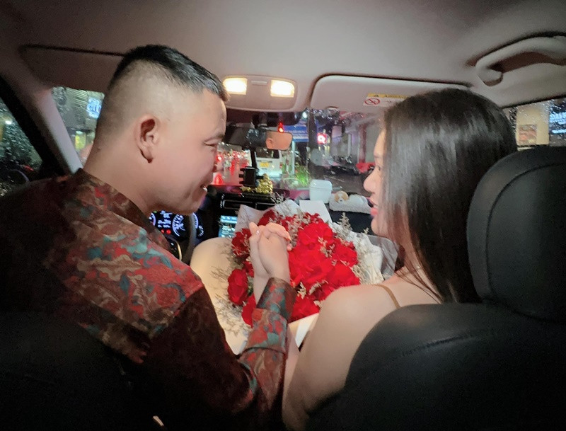 Hiệp Gà chia sẻ trên Gia đình và Xã hội, các con riêng của anh vô cùng ủng hộ và gọi Thu Hà là mẹ Hà. Ảnh: FB Hiệp Gà.