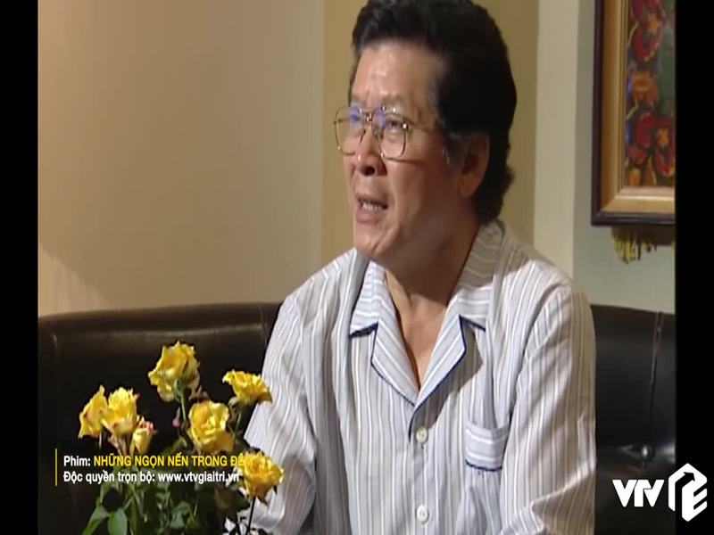 Nghệ sĩ Hữu Độ cũng đóng phần 2 của "Những ngọn nến trong đêm". Ảnh chụp màn hình