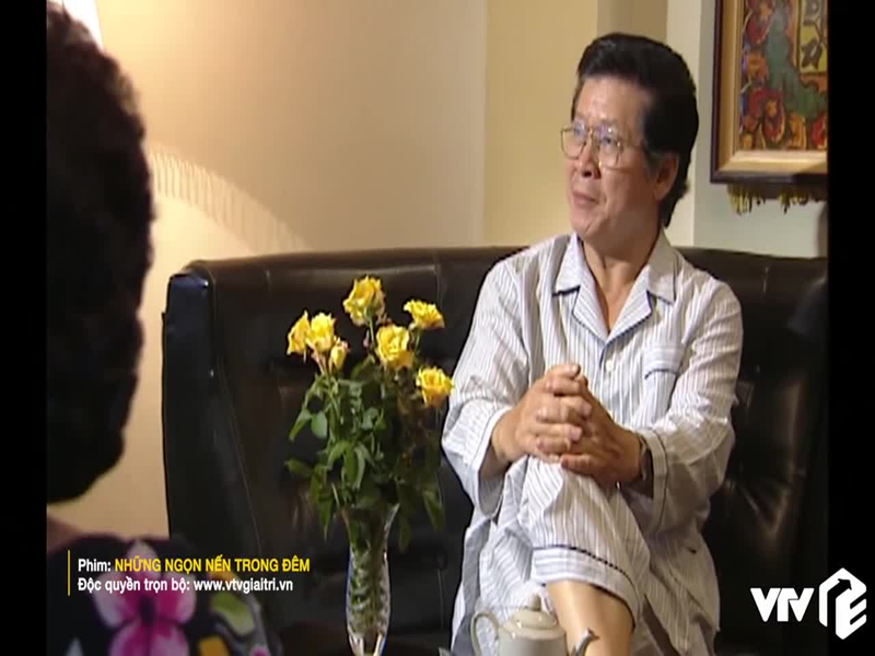 Trong "Những ngọn nến trong đêm", bố chồng của Trúc thương con dâu trong khi mẹ chồng lại rất ghét Trúc. Ảnh chụp màn hình.