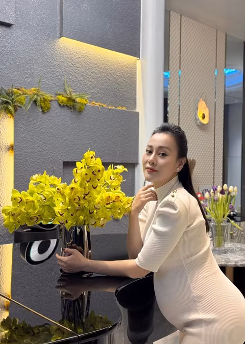 Nữ diễn viên dành nhiều thời gian cho gia đình sau khi kết hôn. Ảnh: FB Phương Oanh.