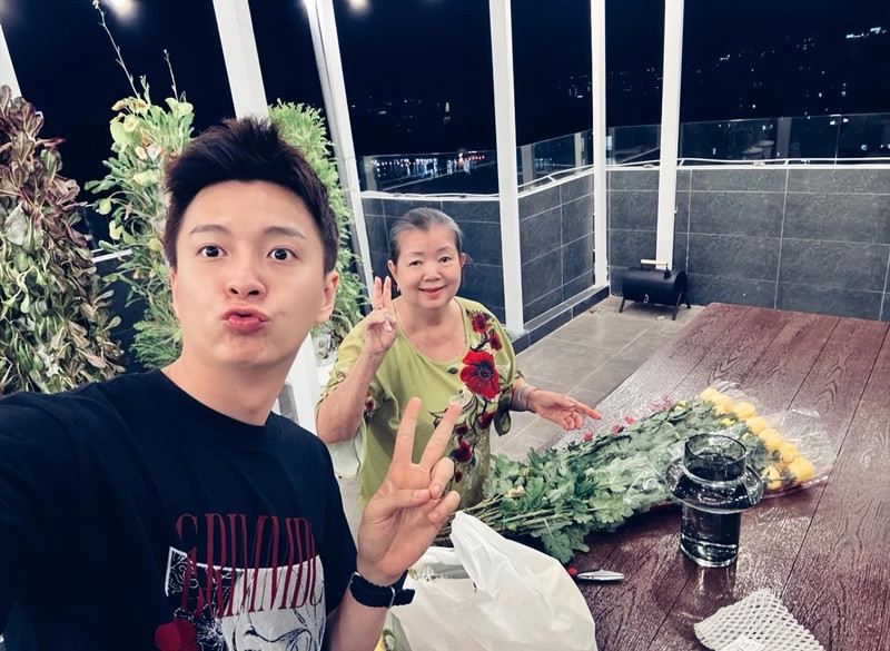 Ngô Kiến Huy chọn sống gần bố mẹ. Ảnh: FB Ngô Kiến Huy.