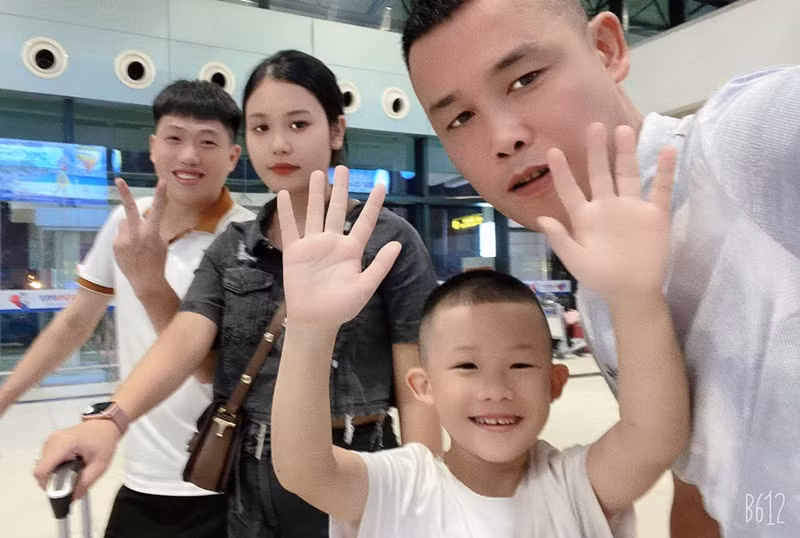 Con gái của Hiệp Gà đã lấy chồng, sinh con. Ảnh: FB Hiệp Gà.