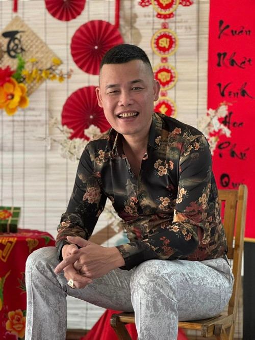 Sau khi ly hôn Thanh Quý, Hiệp Gà gắn bó với Thu Trang. Cuộc hôn nhân này cũng tan vỡ sau một thời gian. Sau những mối tình không cập bến hạnh phúc, Hiệp Gà gặp và yêu Diệu Thúy. Trái ngọt của cuộc hôn nhân thứ 3 của Hiệp Gà là cậu con trai. Ảnh: FB Hiệp Gà.