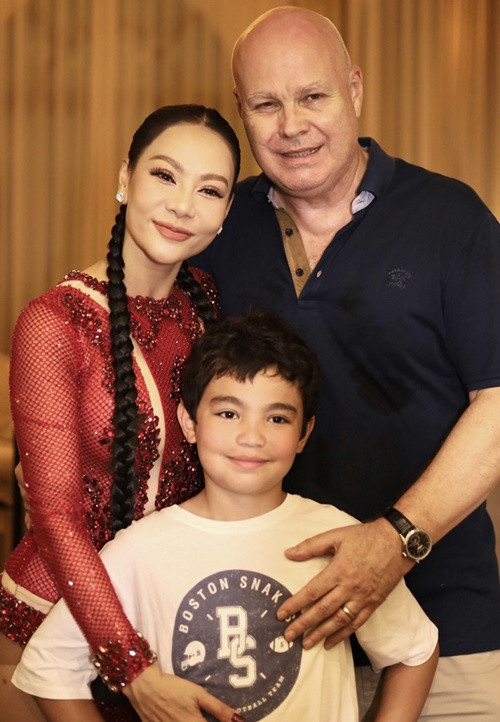 Thu Minh từng chia sẻ, cô muốn sinh con thứ 2 vì bé Gấu đã lớn. Tuy nhiên, chồng Thu Minh sợ cha già con cọc. Ảnh: Vietnamnet.