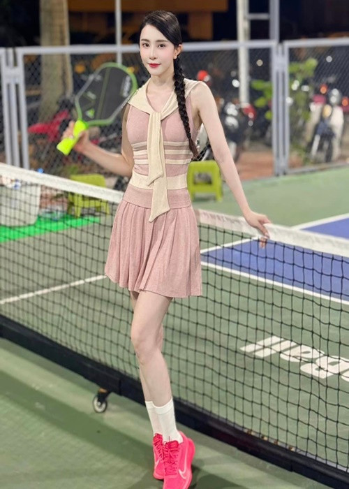 Giống Hoa hậu Đỗ Thị Hà, Quỳnh Nga cũng bắt đầu đam mê pickleball. Ảnh: FB Quỳnh Nga.