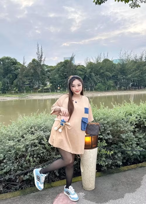 Tuyết Nhung chia sẻ, ở nhà, vợ chồng cô không bao giờ cãi nhau. Ảnh: FB Tuyết Nhung.