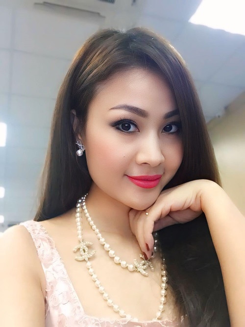 Kim Xuyến là hậu phương vững chắc của Đăng Dương. Ảnh: FB Kim Xuyến.