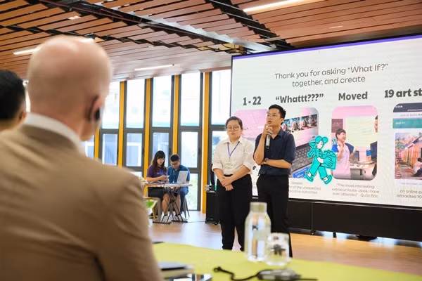 Lanh run giua mua he trong van phong, quan ca phe o TP.HCM