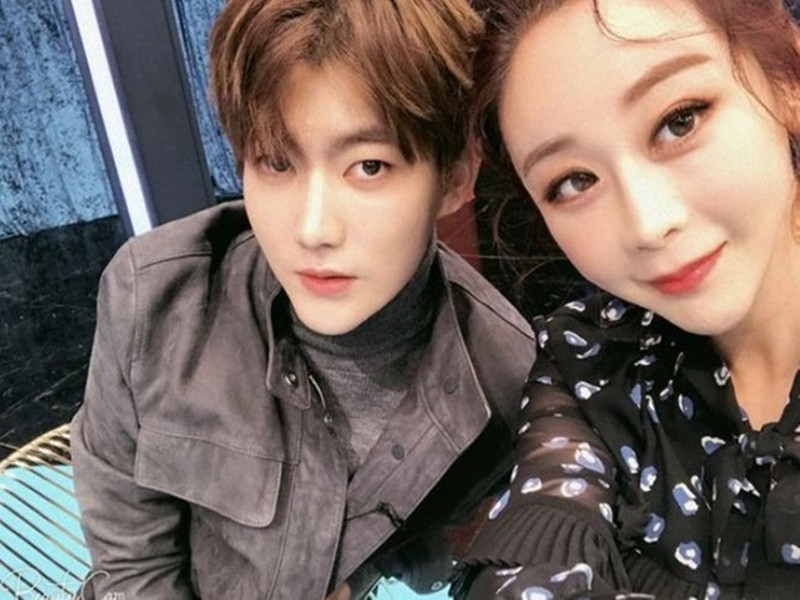 Tháng 4/2023, Ham So Won bất ngờ tuyên bố ly hôn. Thế nhưng, ngay sau đó, vợ chồng cô lại livestream cùng nhau và dành cho nhau nhiều cử chỉ tình tứ. Ảnh: Znews.