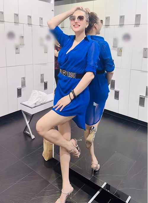 Sở hữu đôi chân nuột nà cùng vòng ba "khủng", nữ diễn viên chẳng ngại ngần diện trang phục ngắn hoặc bó sát khoe lợi thế hình thể.