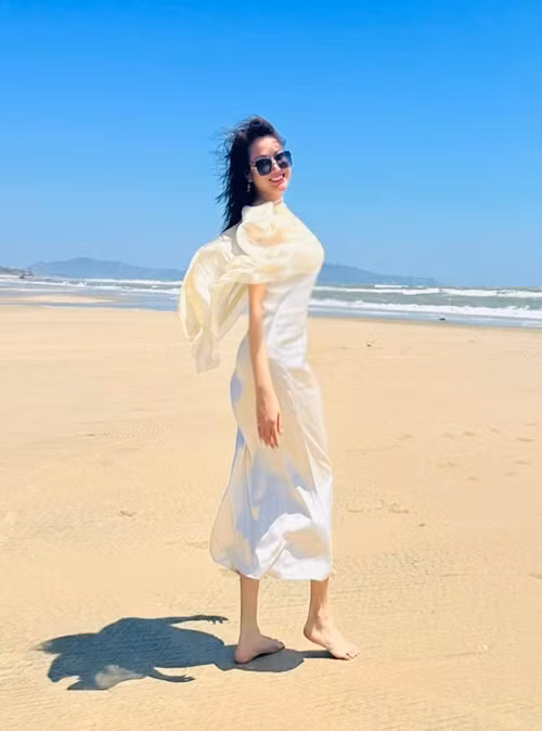 Mỹ nhân sinh năm 1982 lựa chọn cuộc sống độc thân vui vẻ dù được nhiều người theo đuổi.