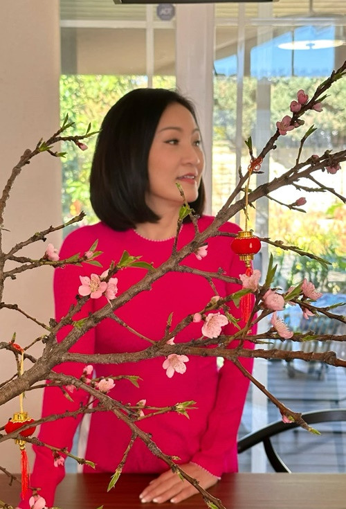 Nữ diễn viên trang hoàng nhà cửa mỗi dịp lễ Tết.