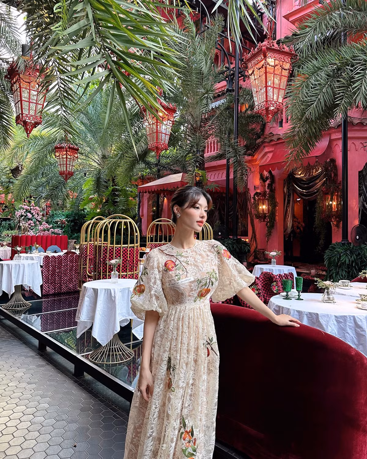 Đối mặt với tin đồn lộ ảnh đi khám thai, Kiều Loan chưa lên tiếng. Ảnh: FB Kiều Loan.