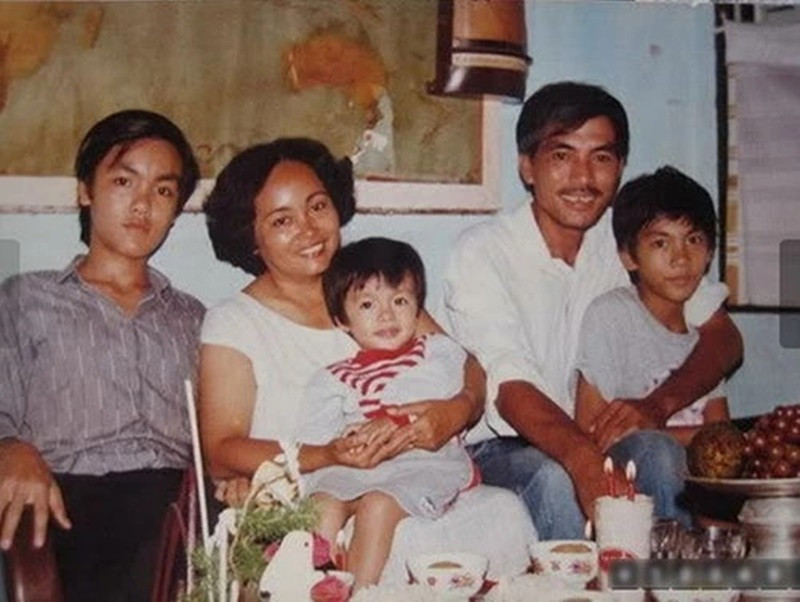 Hà Tăng từng cắt tóc tém khi còn nhỏ. Ảnh: Khám Phá.