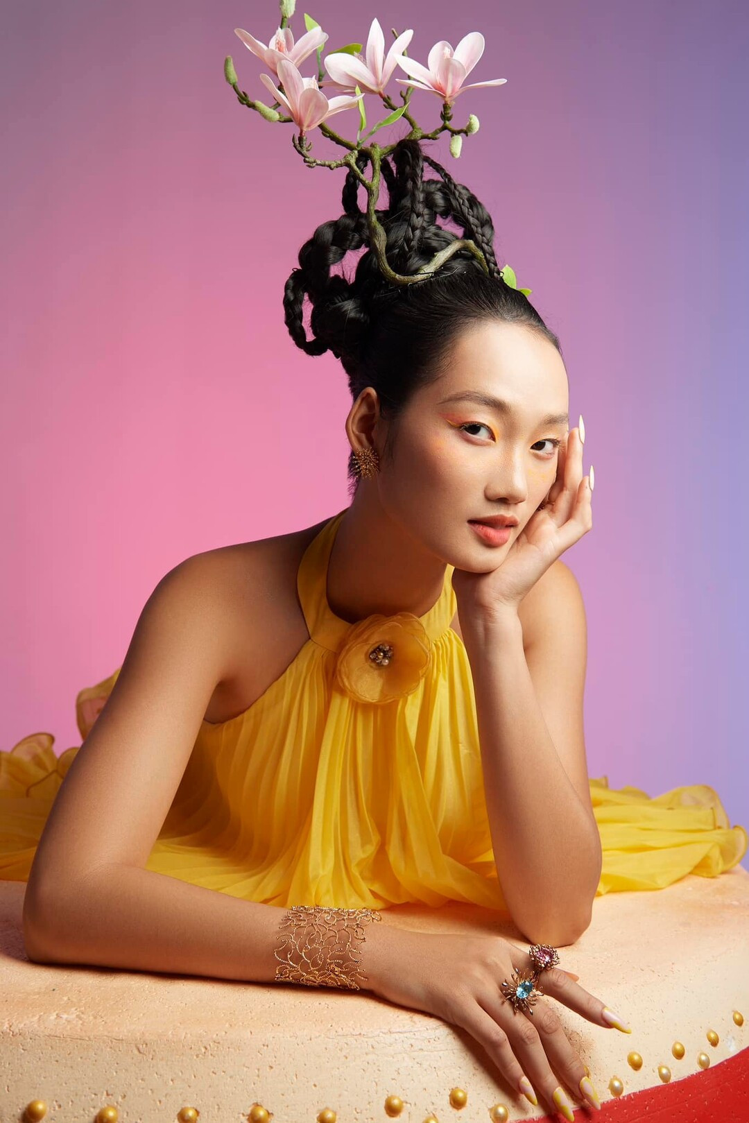 Quỳnh Anh tin rằng cá tính, nét đẹp và câu chuyện riêng sẽ giúp cô vượt qua quan niệm người mẫu khó trở thành hoa hậu.