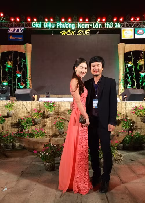 Hon nhan cua dao dien Hoang Nhat Nam va “ba trum hoa hau”