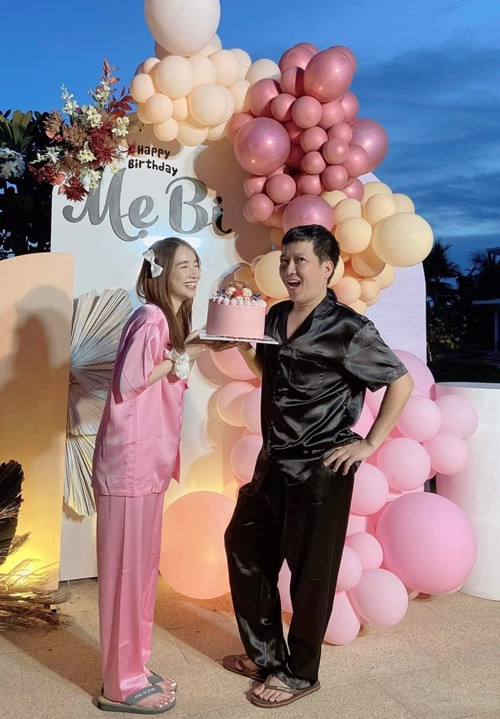 Mỗi dịp sinh nhật, lễ Tết, Trường Giang và Nhã Phương thường tổ chức tiệc ngoài trời.