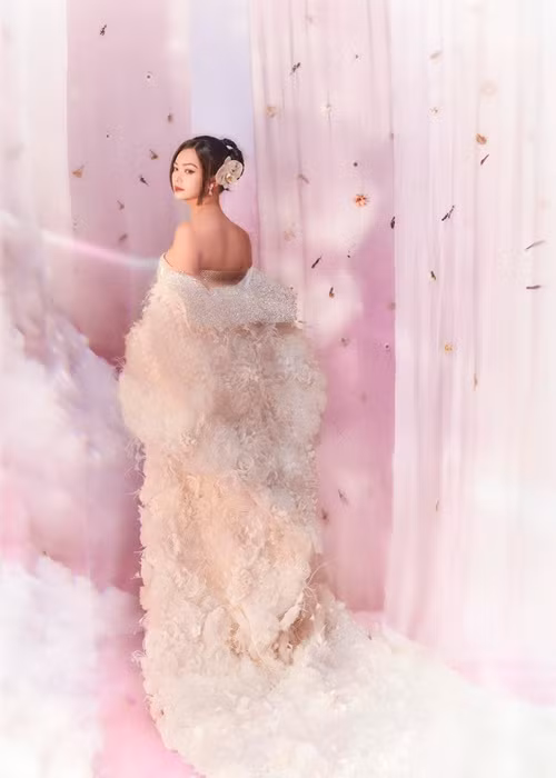 Nhan sắc bị thời gian bỏ quên của Kiều Anh khiến nhiều người phải ghen tỵ.