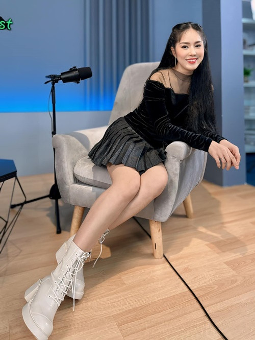 Vóc dáng thon gọn, gợi cảm hiện tại của Lê Phương.