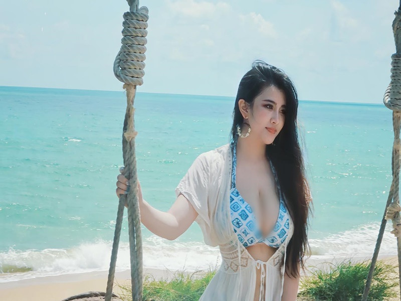 Điền Điềm chuộng phong cách quyến rũ ở đời thường.