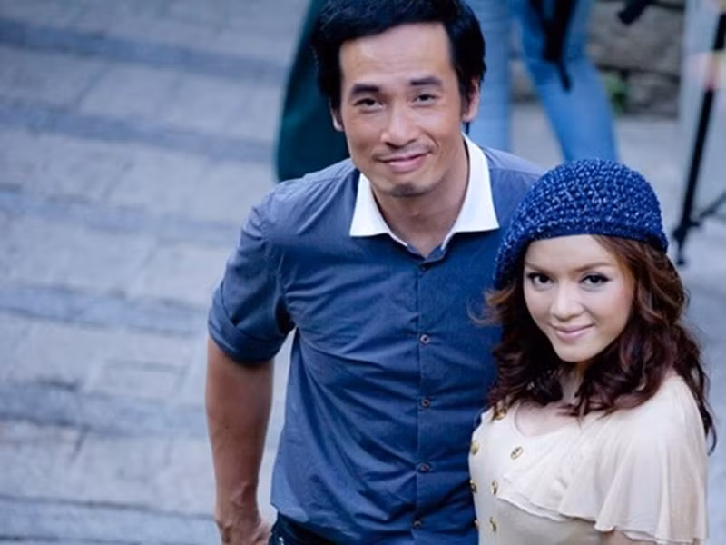 Năm 2011, diễn viên Trần Hào sang Việt Nam 5 ngày quay một chương trình quảng cáo. Lý Nhã Kỳ đồng hành cùng anh. Khi vướng nghi vấn hẹn hò, hai người trong cuộc khẳng định họ chỉ là bạn bè. Ảnh: Dân Việt.